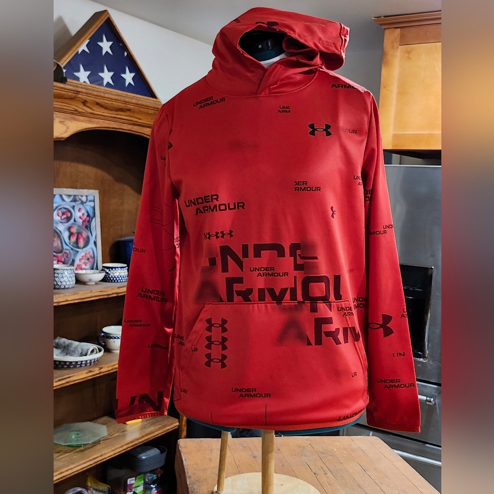 Under Armour Cherry Red Logo'd Hoodie Sweatshirt In Youth Large Size (14-16)
